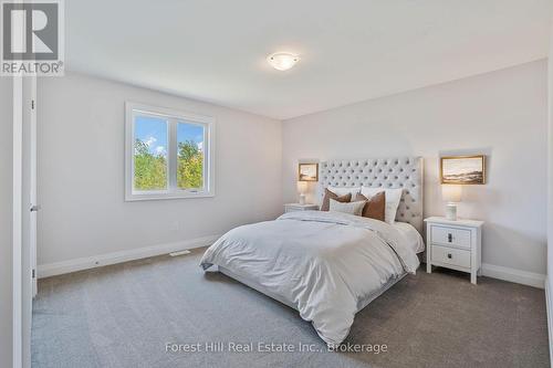 87 Goldie Court, Blue Mountains, ON - Indoor Photo Showing Bedroom
