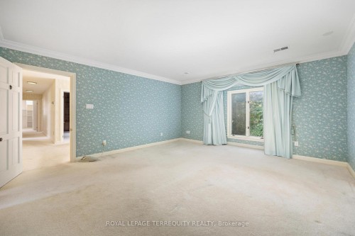 2 Chieftain Crescent, Toronto, ON - Indoor Photo Showing Other Room