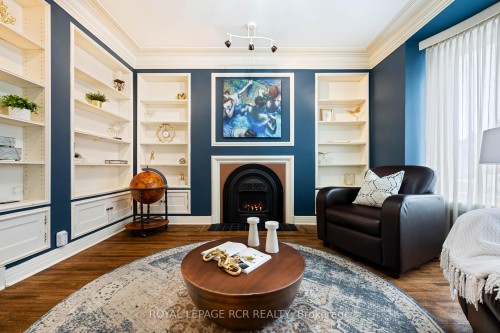 17 First Avenue, Orangeville, ON - Indoor Photo Showing Living Room With Fireplace