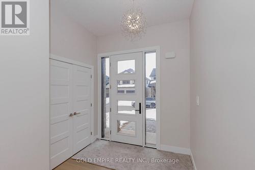 18 - 7966 Fallon Drive, Lucan Biddulph (Granton), ON - Indoor Photo Showing Other Room