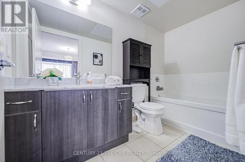 304F - 8130 Birchmount Road, Markham, ON - Indoor Photo Showing Bathroom