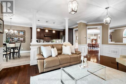 24 Diamond Valley Drive, Oro-Medonte, ON - Indoor Photo Showing Living Room