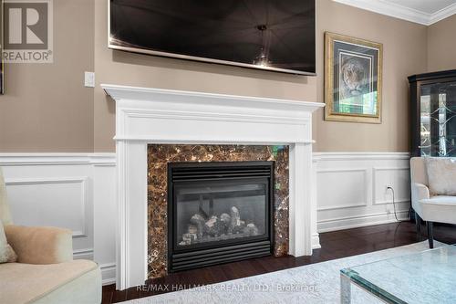 24 Diamond Valley Drive, Oro-Medonte, ON - Indoor Photo Showing Living Room With Fireplace