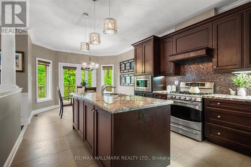 24 Diamond Valley Drive, Oro-Medonte, ON - Indoor Photo Showing Kitchen