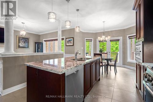 24 Diamond Valley Drive, Oro-Medonte, ON - Indoor Photo Showing Kitchen With Double Sink With Upgraded Kitchen