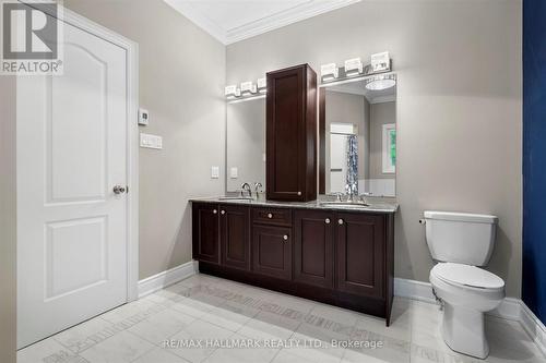 24 Diamond Valley Drive, Oro-Medonte, ON - Indoor Photo Showing Bathroom