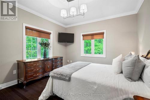 24 Diamond Valley Drive, Oro-Medonte, ON - Indoor Photo Showing Bedroom