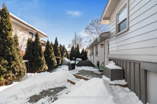 92 Auchmar Road, Hamilton, ON - Outdoor With Exterior