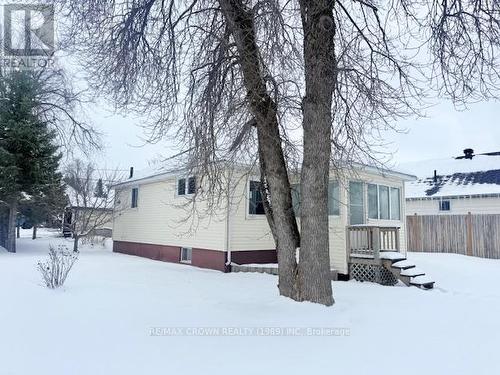 60 Egerton Street, Kapuskasing, ON - Outdoor