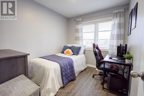 46 - 70 Plains Road W, Burlington (Lasalle), ON - Indoor Photo Showing Bedroom