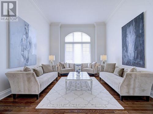 214 Jerseyville Road, Brantford, ON - Indoor Photo Showing Living Room