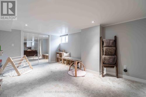 35 Charles Avenue, St. Catharines, ON - Indoor