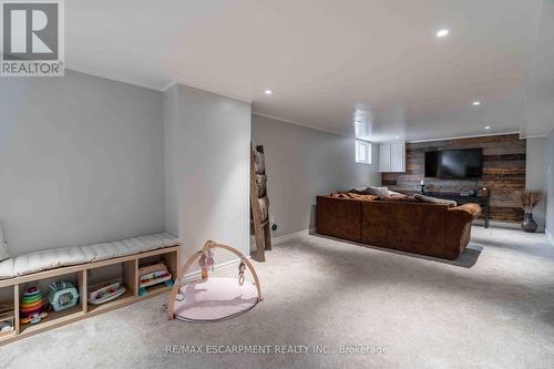 35 Charles Avenue, St. Catharines, ON - Indoor