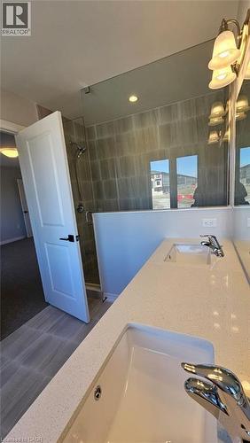 155 Equestrian Way Unit# 54, Cambridge, ON - Indoor Photo Showing Other Room