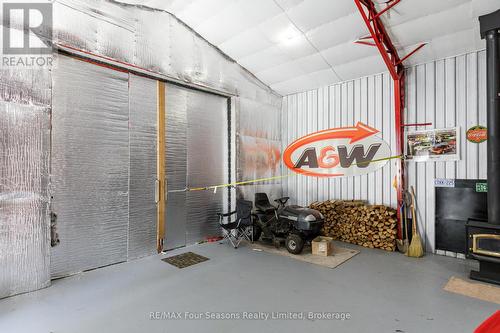 1046 County 124 Road N, Clearview (Singhampton), ON - Indoor