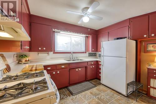 83 Frederick Street, Woodstock (Woodstock - North), ON - Indoor Photo Showing Kitchen With Double Sink
