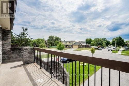 7 Sandhurst Circle E, Toronto, ON - Outdoor