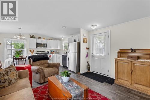 191 Steven Court, Essex, ON - Indoor