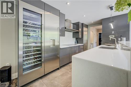 2080 Beaverdale Road, Cambridge, ON - Indoor Photo Showing Kitchen With Upgraded Kitchen