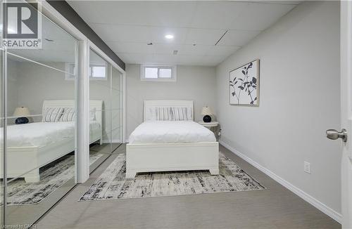 2080 Beaverdale Road, Cambridge, ON - Indoor Photo Showing Bedroom