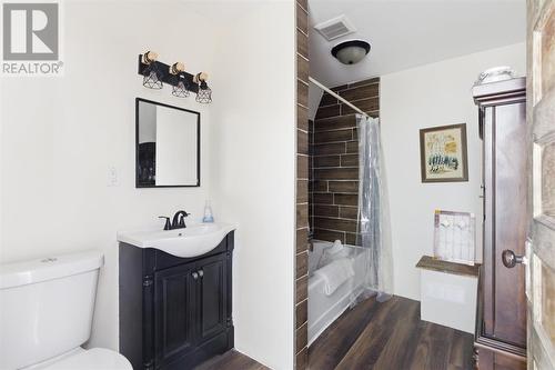 49 Hawthorne Ave, Sault Ste. Marie, ON - Indoor Photo Showing Bathroom