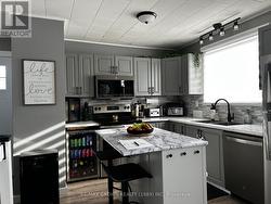 kitchen area - 