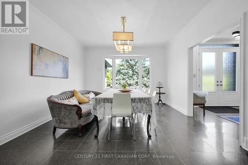 768 Franklinway Crescent, London North (North R), ON - Indoor Photo Showing Dining Room