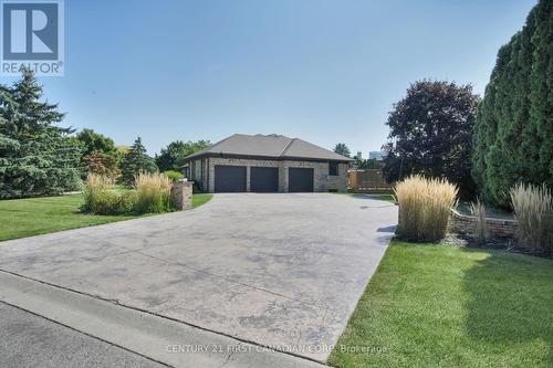 768 Franklinway Crescent, London North (North R), ON - Outdoor