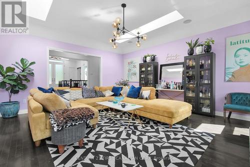 768 Franklinway Crescent, London North (North R), ON - Indoor Photo Showing Living Room