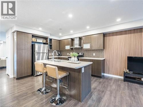98 Crafter Crescent, Stoney Creek, ON - Indoor Photo Showing Kitchen