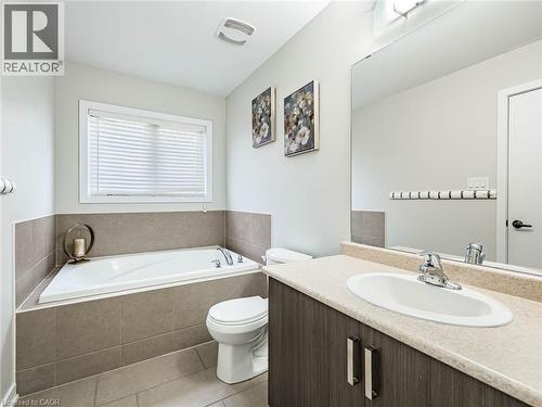 98 Crafter Crescent, Stoney Creek, ON - Indoor Photo Showing Bathroom