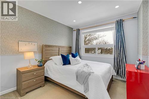 1180 Mississauga Valley Boulevard Unit# 4, Mississauga, ON - Indoor Photo Showing Bedroom