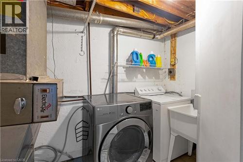 1180 Mississauga Valley Boulevard Unit# 4, Mississauga, ON - Indoor Photo Showing Laundry Room