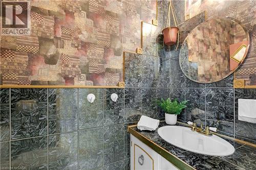 1180 Mississauga Valley Boulevard Unit# 4, Mississauga, ON - Indoor Photo Showing Bathroom