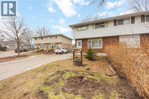 639 Stacy Court, Sarnia, ON - Outdoor