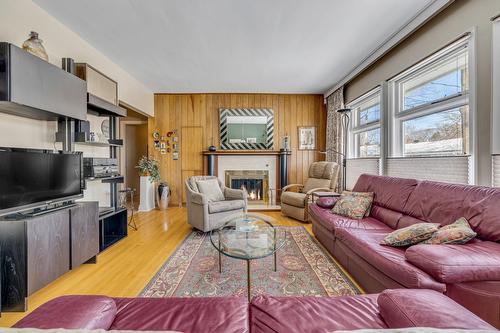 Salon - 2759 Rue Du Mont-Royal, Québec (Sainte-Foy/Sillery/Cap-Rouge), QC - Indoor Photo Showing Living Room With Fireplace