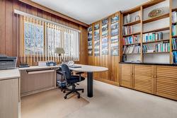 Bureau - 
