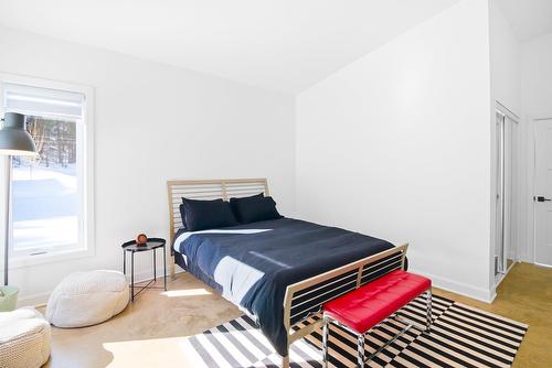 Chambre à coucher - 57 Ch. Du Poisson-Blanc, Notre-Dame-Du-Laus, QC - Indoor Photo Showing Bedroom