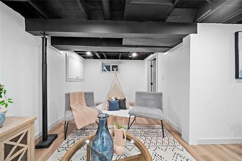 563 Matheson Ave, Winnipeg, MB 