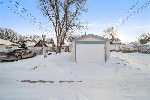 563 Matheson Ave, Winnipeg, MB 