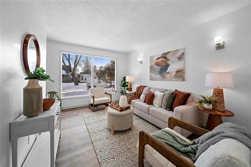 563 Matheson Ave, Winnipeg, MB 