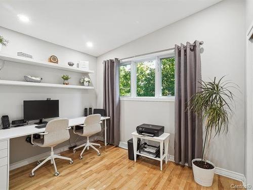 Chambre à coucher - 111 Rue Jubilee, Longueuil (Greenfield Park), QC - Indoor Photo Showing Office