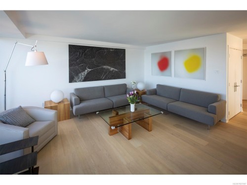 606-1234 Wharf St, Victoria, BC - Indoor Photo Showing Living Room