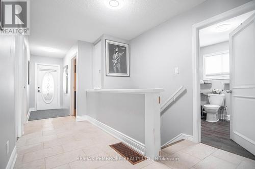 61 Doran Road, Petawawa, ON - Indoor