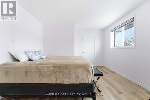 923 Pinecrest Road, Ottawa, ON - Indoor Photo Showing Bedroom