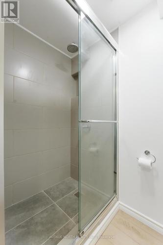 923 Pinecrest Road, Ottawa, ON - Indoor Photo Showing Bathroom