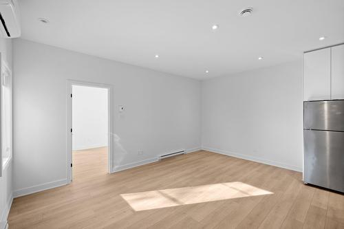 Salon - 1898 Rue De Beaurivage, Montréal (Mercier/Hochelaga-Maisonneuve), QC - Indoor Photo Showing Other Room