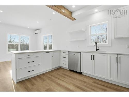 8 Five Rivers Drive, White Point, NS 