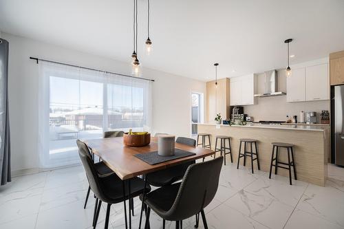 Salle à manger - 13359Z Boul. Gouin O., Montréal (Pierrefonds-Roxboro), QC 