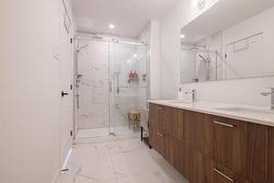 Salle de bains attenante à la CCP - 